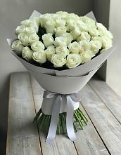 Букет 35 Белых роз #REPLACE_PRED# Зеленый Бор
