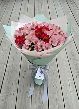 Букет цветов из:  Альстромерии в Зеленый Бор