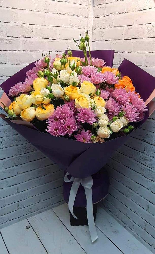 Букет цветов из: Хризантемы и Розы в Зеленый Бор