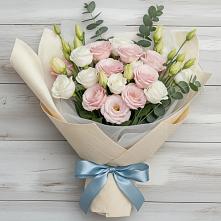 Букет цветов из:  Лизиантусы в Зеленый Бор