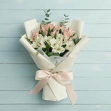Букет цветов из:  Альстромерии в Зеленый Бор