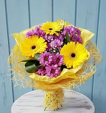 Букет цветов из:  Хризантемы и Герберы в Зеленый Бор