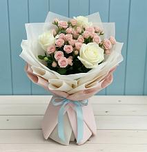 Букет цветов из:  Розы #REPLACE_PRED# Зеленый Бор