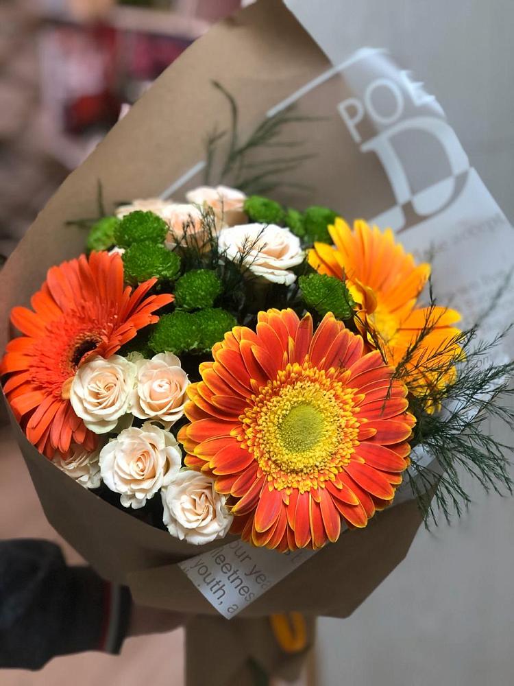Букет цветов из: Герберы, Хризантемы и Розы в Зеленый Бор