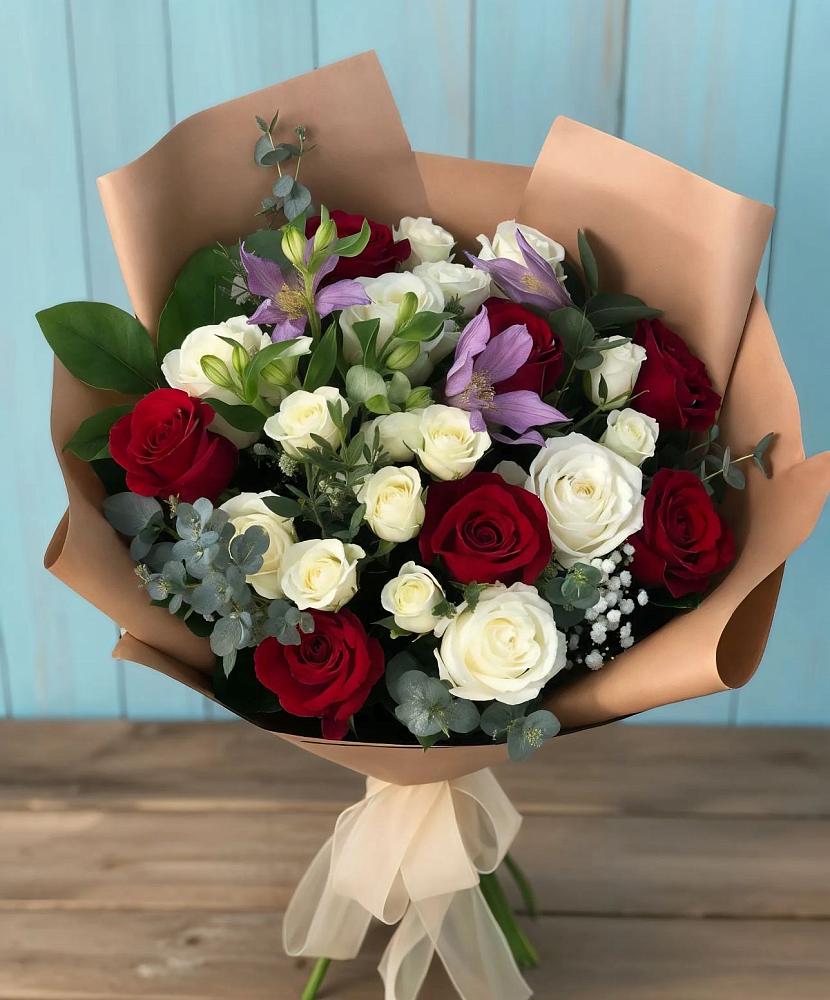 Букет цветов из: Розы и Альстромерии в Зеленый Бор