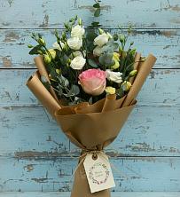 Букет цветов из:  Розы и Лизиантусы в Зеленый Бор